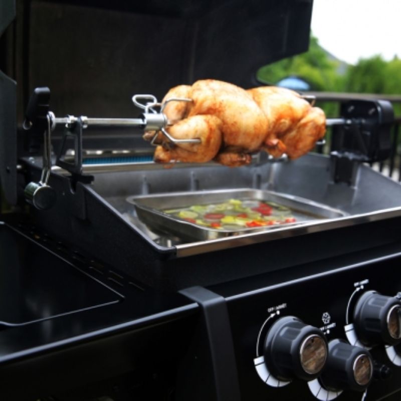 Barbecue a Gas Broil King Royal 390 Shadow pollo